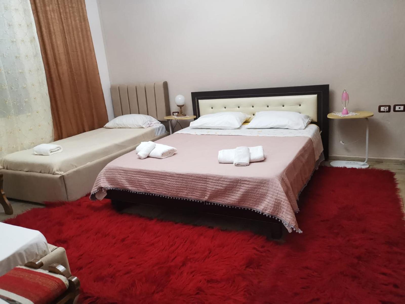 Apartment Ledi's *