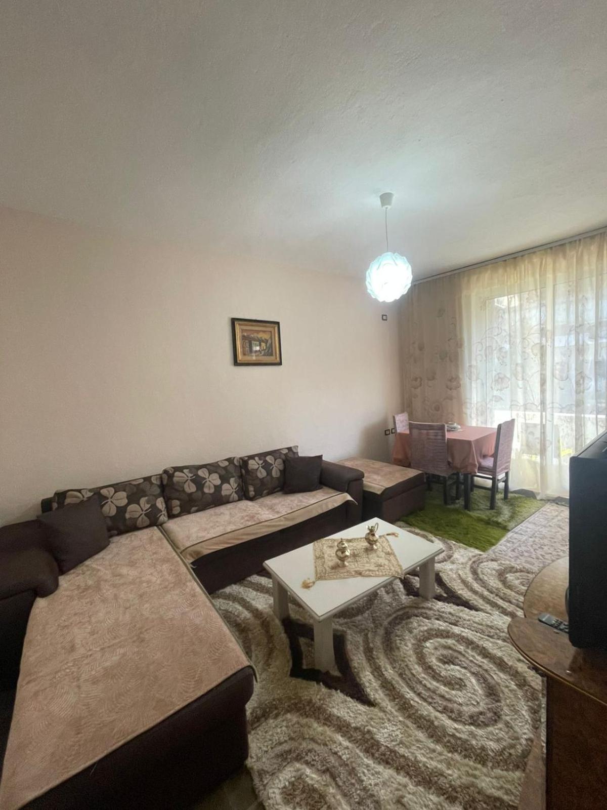 Apartment Ledi's *